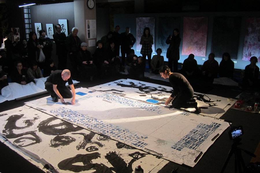Miriam Bossard Project - Duality - Painting performance