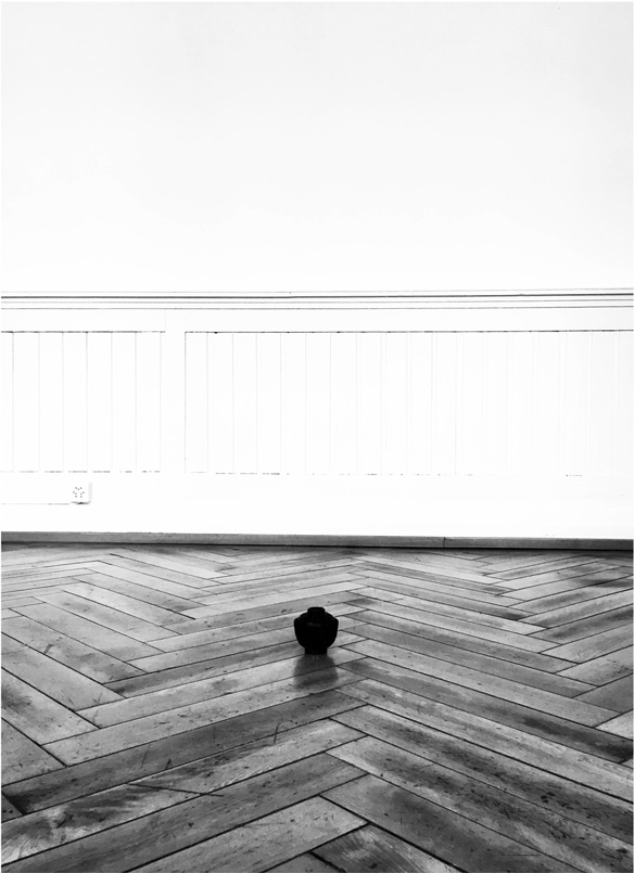 Miriam Bossard Project - Form is Emptiness - Art in public space / painting