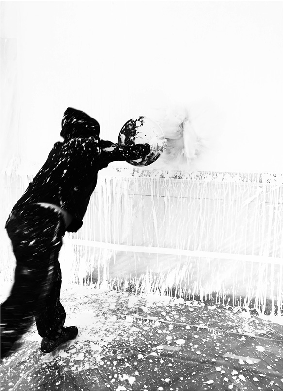 Miriam Bossard Project - Form is Emptiness - Art in public space / painting