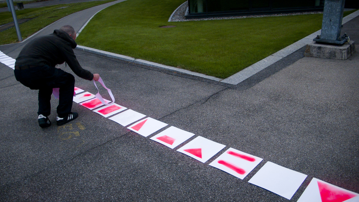 Miriam Bossard Project - Hurt - Painting performance