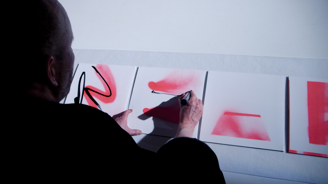 Miriam Bossard Project - Hurt - Painting performance
